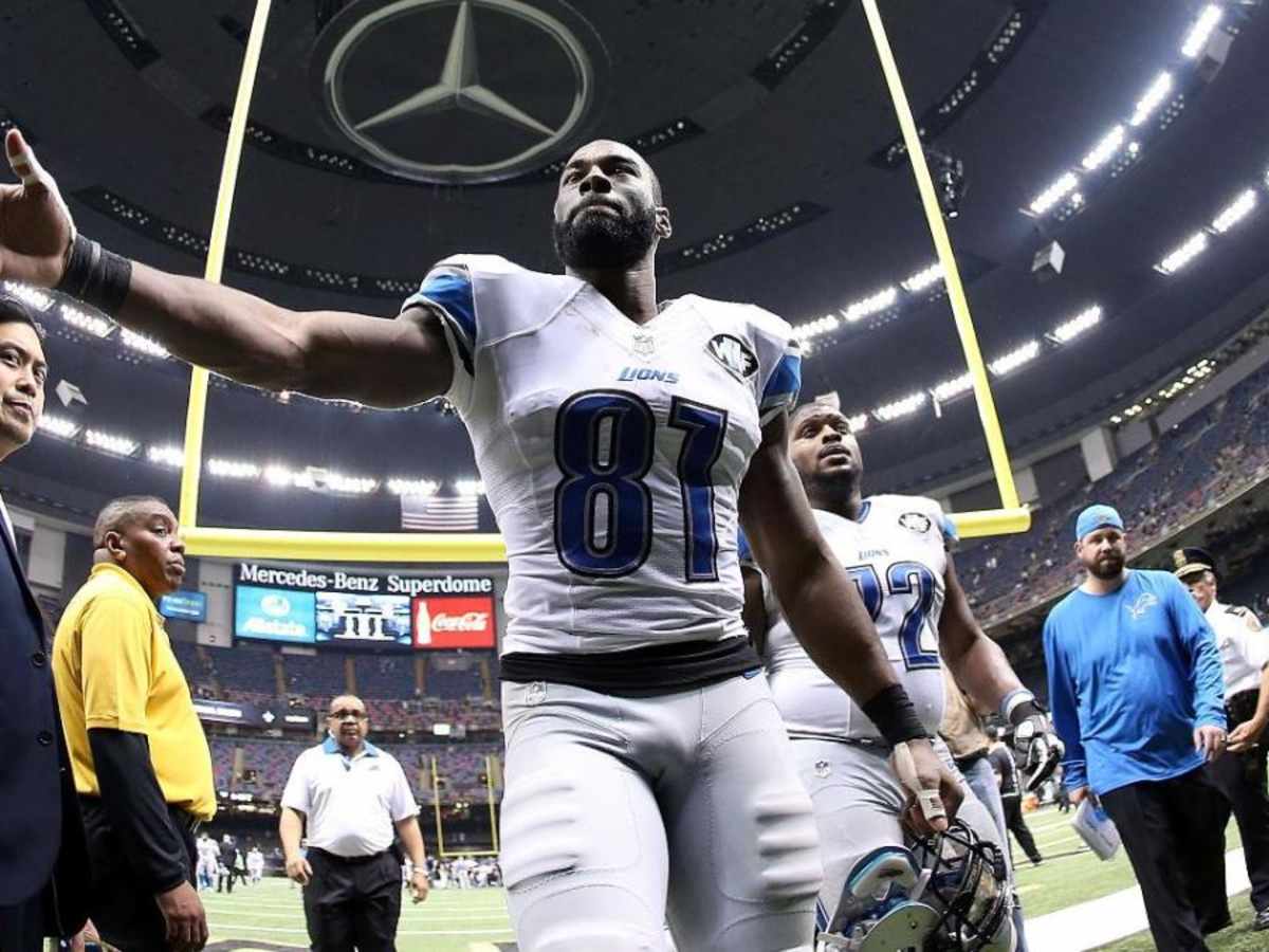 Detroit Lions Star Wide Receiver Calvin Johnson Unexpectedly Retires 