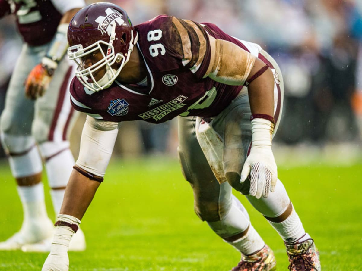 Mississippi State defensive lineman Chris Jones runs the 40 yard dash at  the NFL football scouting combine, Sunday, Feb. 28, 2016, in Indianapolis.  (AP Photo/L.G. Patterson Stock Photo - Alamy