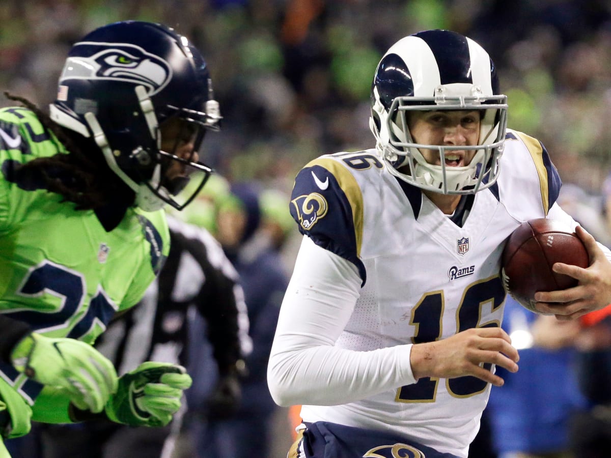 Jared Goff gets knocked out in Rams' loss to Seahawks, 24-3