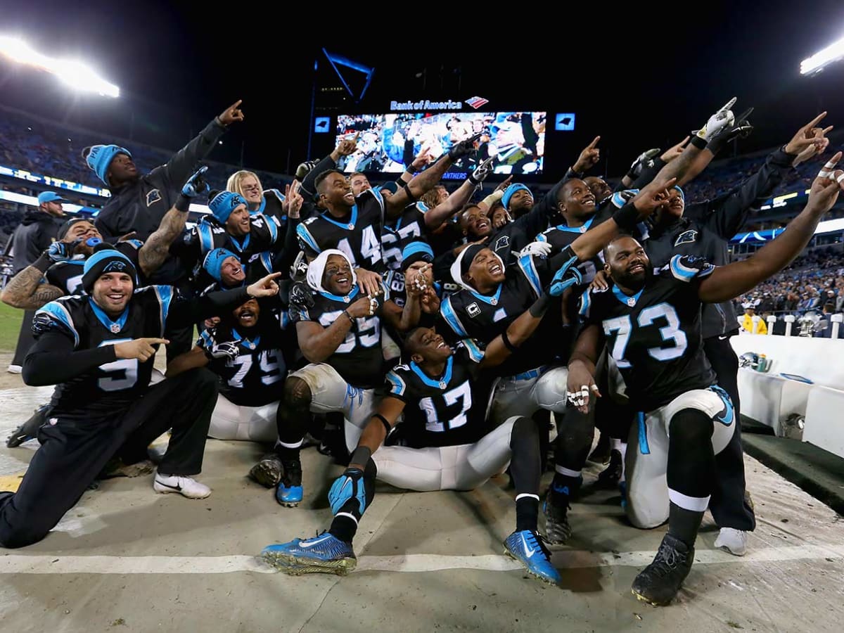 Carolina Panthers (10-0) beat Washington 44-16 behind Cam Newton, dominant D