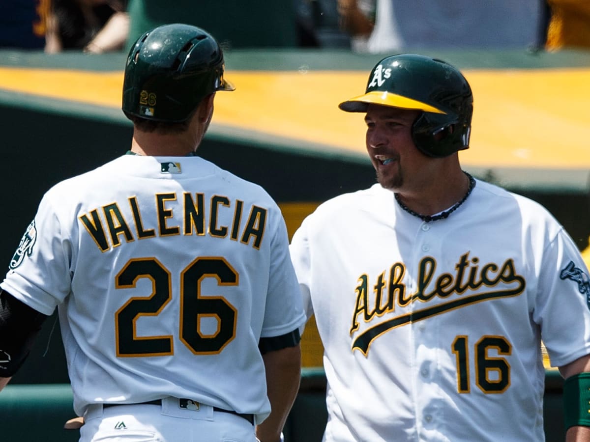 Billy Butler of Oakland Athletics injured by teammate Danny Valencia's  punch to temple - ESPN