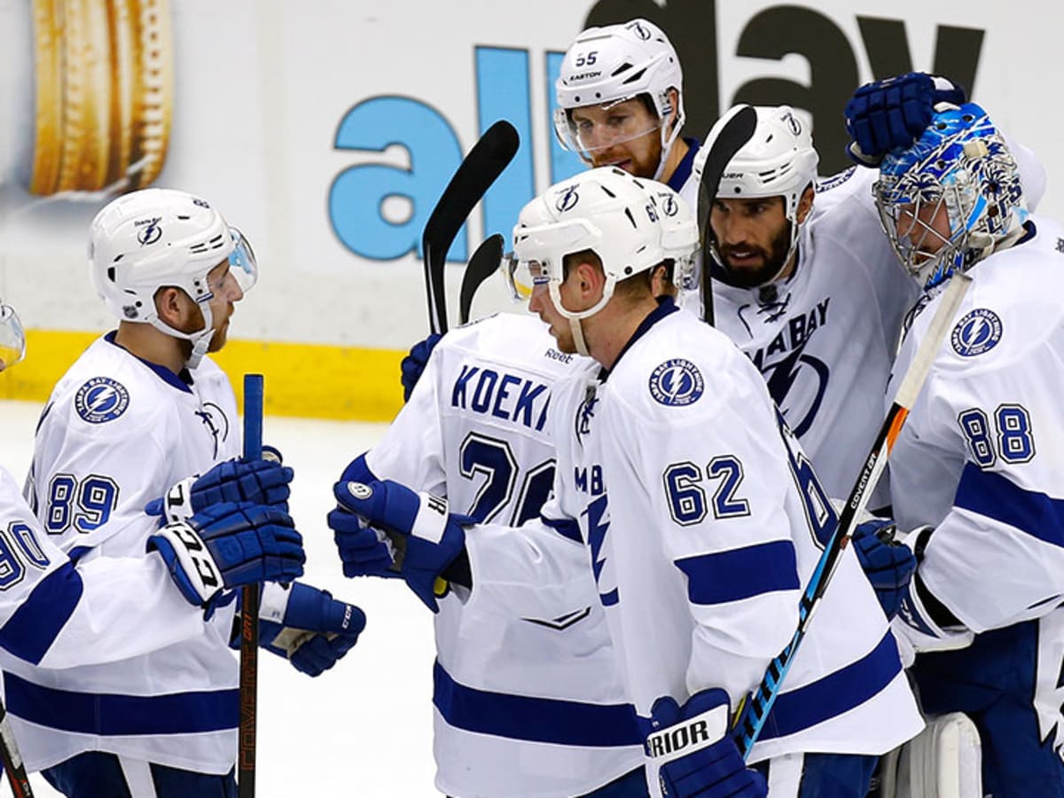 NHL Playoffs: Lightning lose Bishop, but top Penguins in Game 1 - Sports  Illustrated