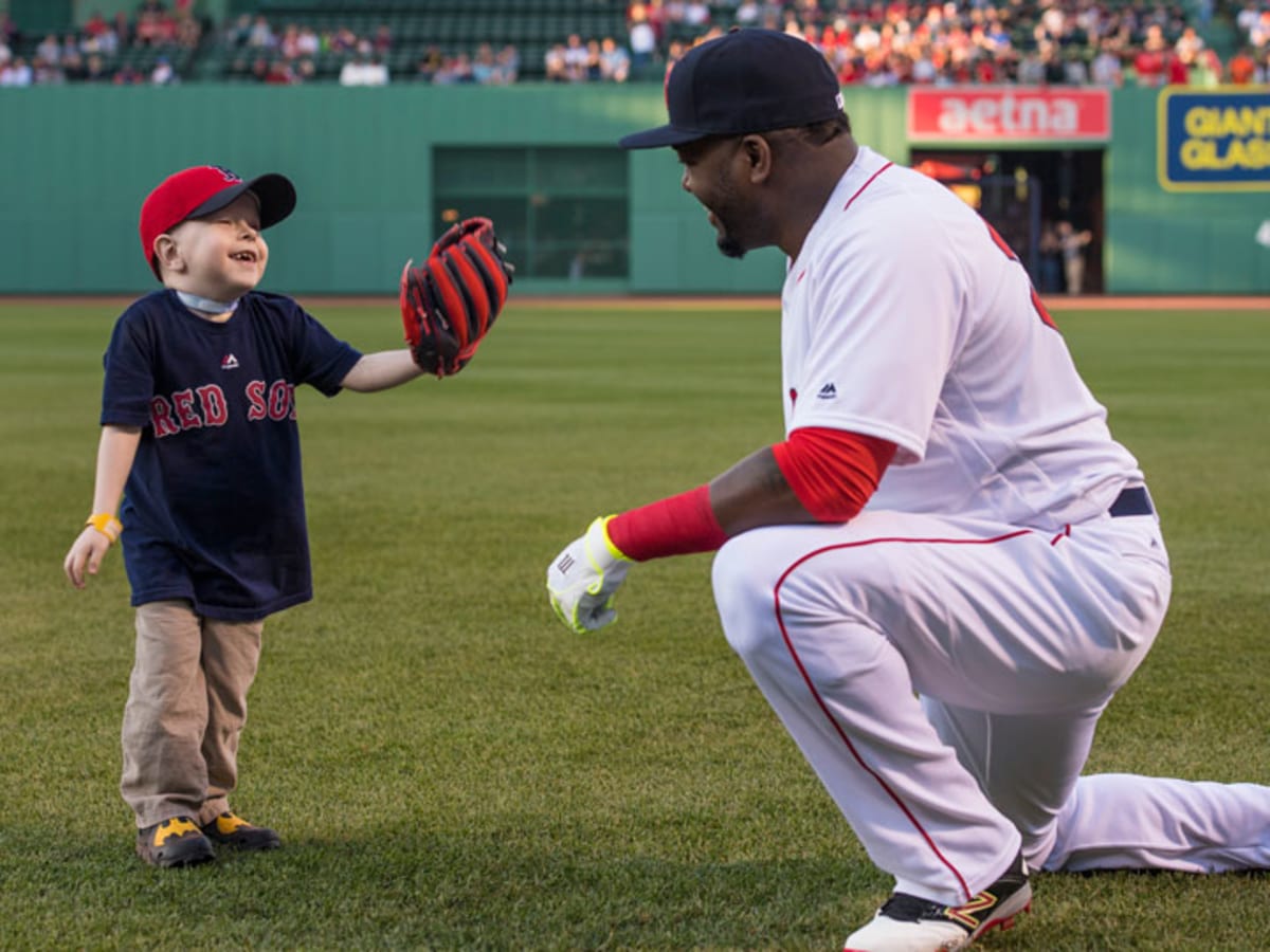 Ortiz among Boston fan favorites to throw out first pitch at Red