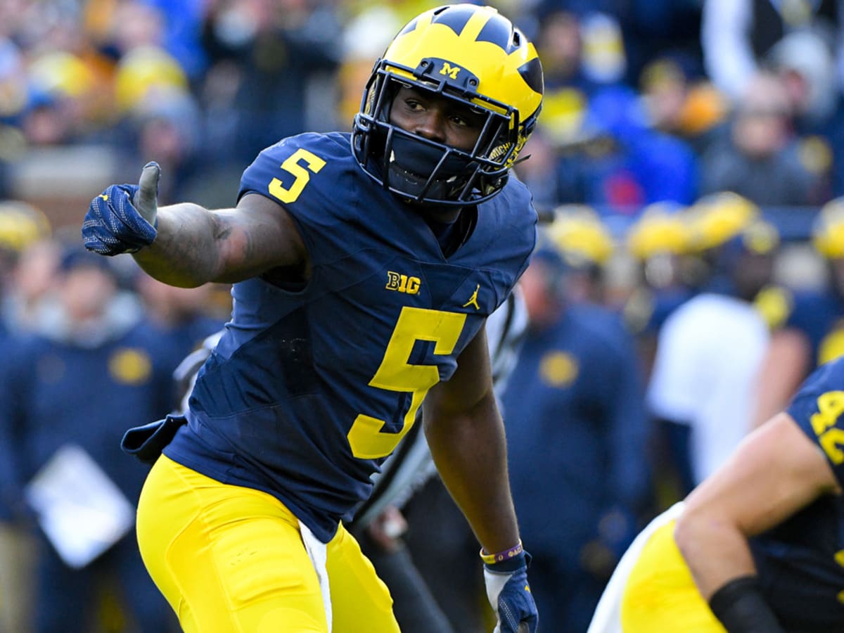 Patriots sign safety Jabrill Peppers, former Heisman finalist