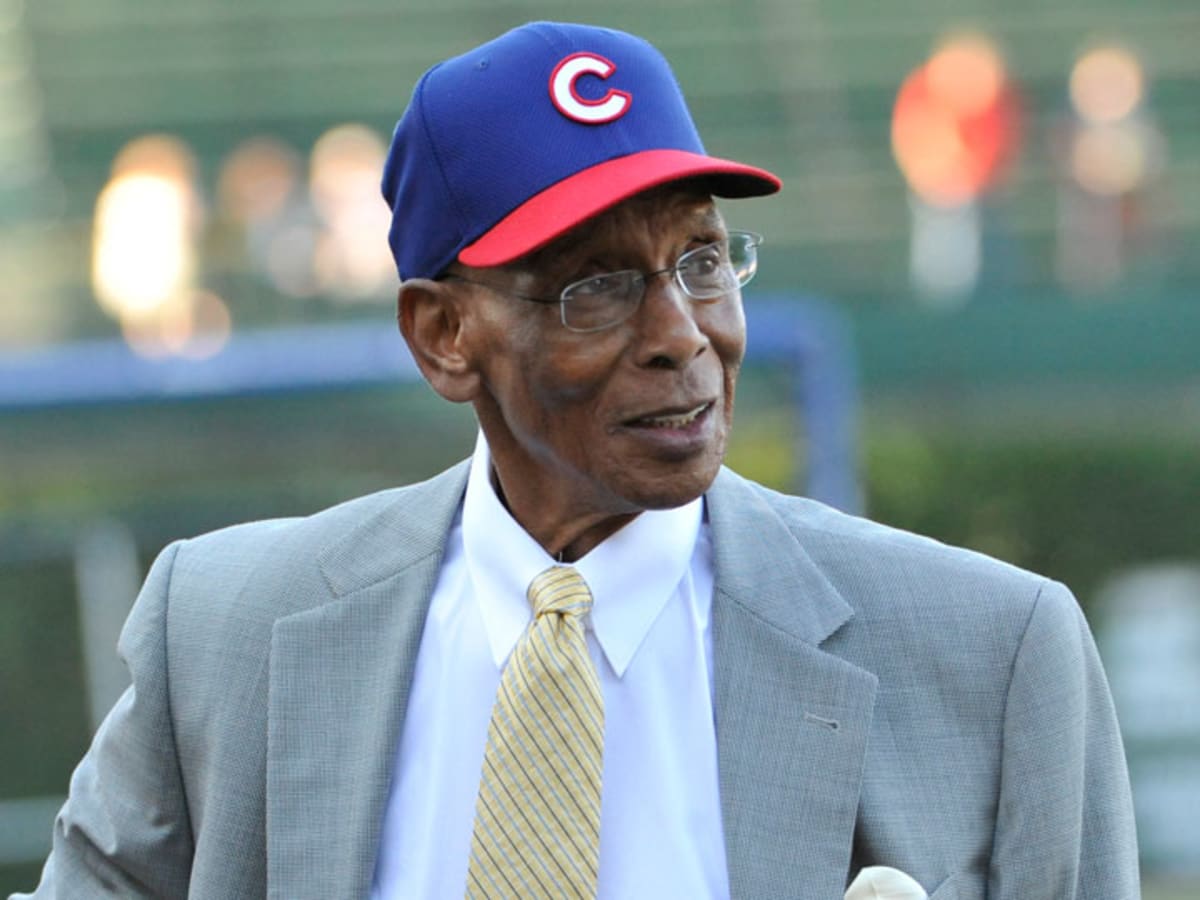 Ernie Banks dies: Family to contest new will he signed - Sports