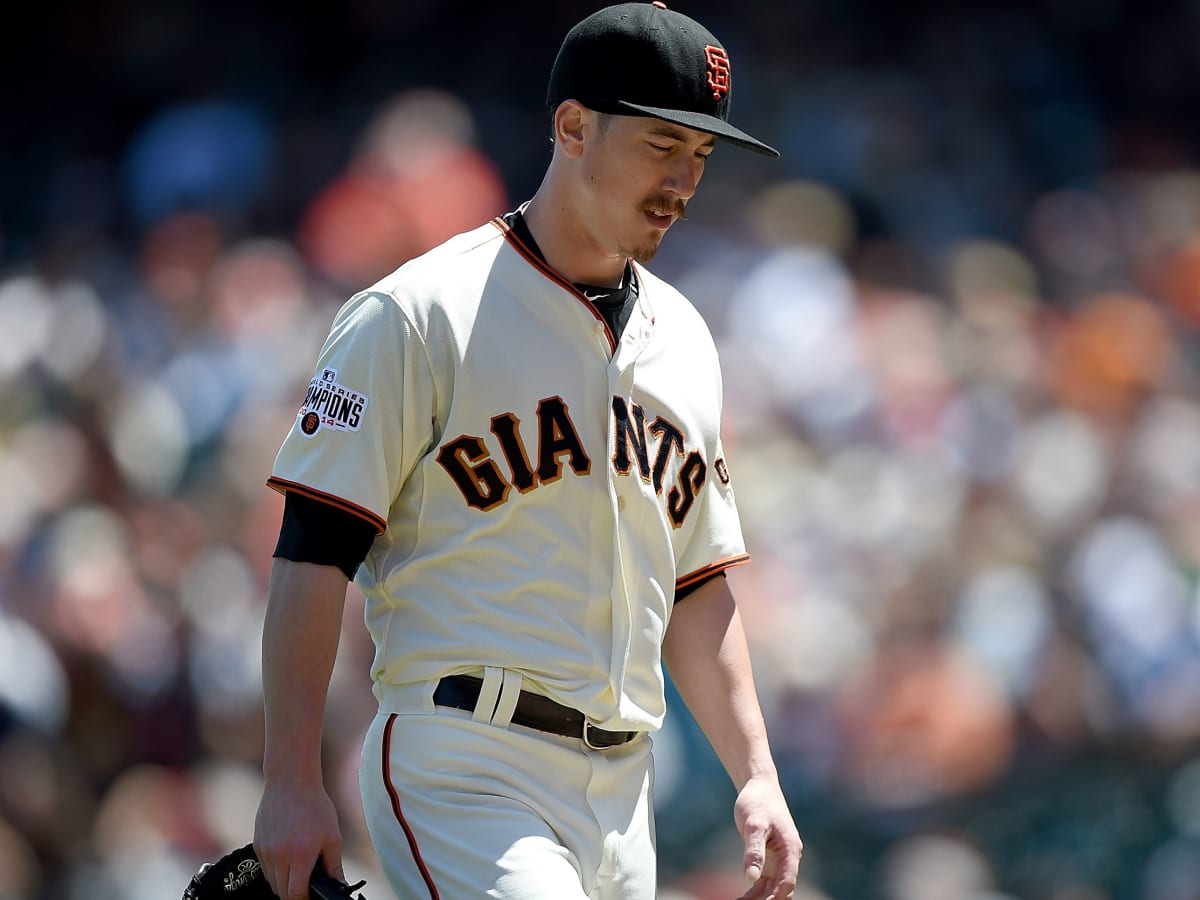 San Francisco Giants - San Francisco Giants pitcher Tim Lincecum underwent  successful arthroscopic surgery this morning on his left hip by Dr. Marc  Philippon at the Steadman Clinic in Vail, Colorado. Lincecum