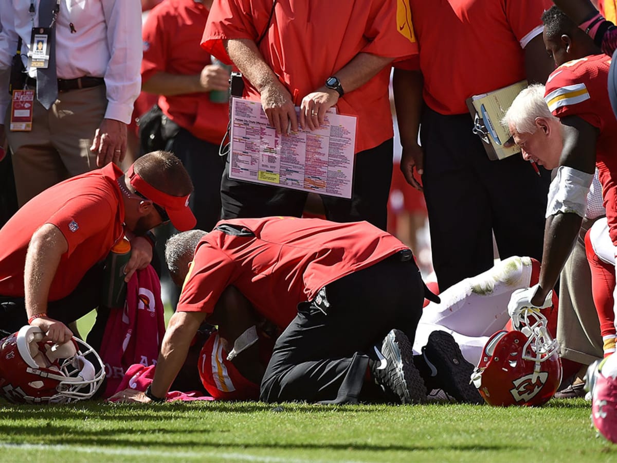 Video: Kansas City Chiefs RB Jamaal Charles injures knee vs Bears - Sports  Illustrated