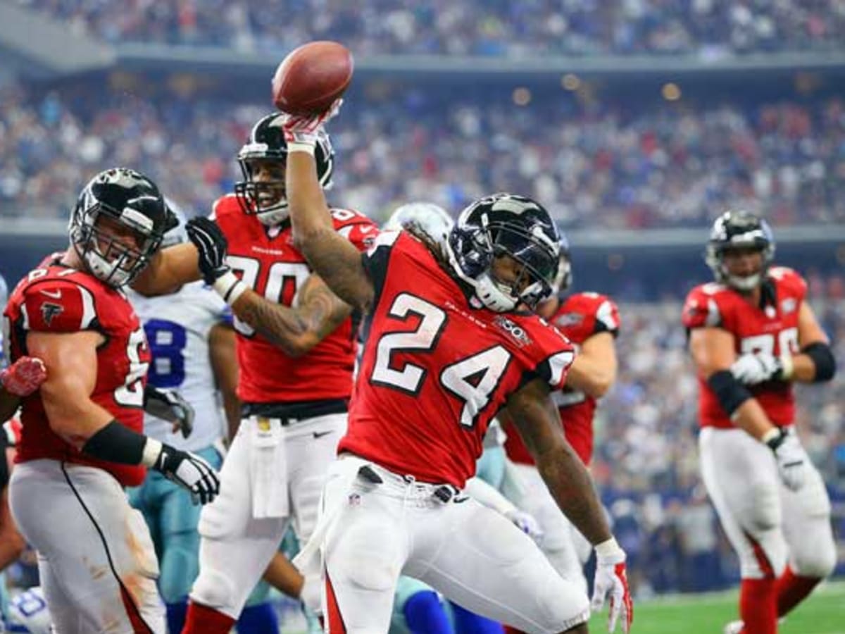 RB Devonta Freeman chooses his New Orleans Saints jersey number