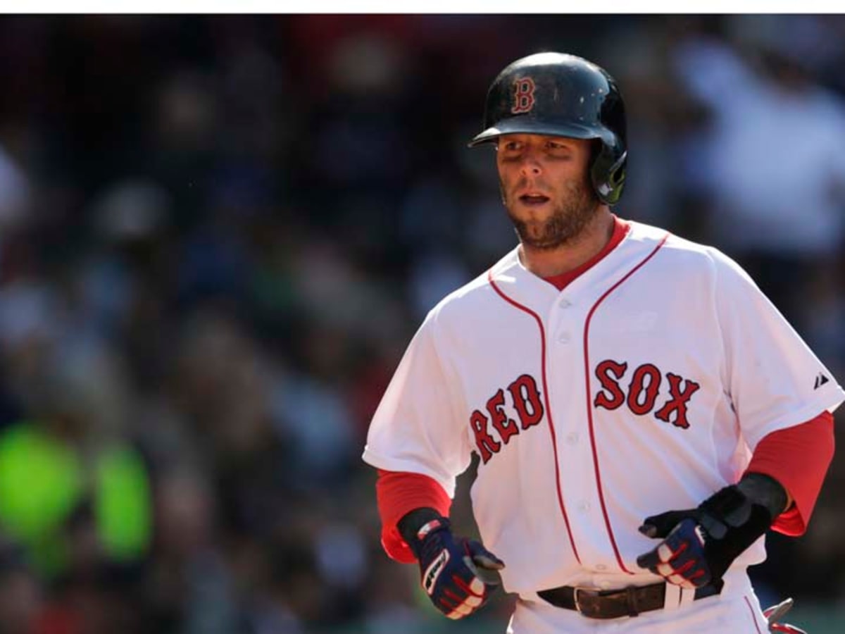 Pedroia goes on 10-day DL with knee injury 