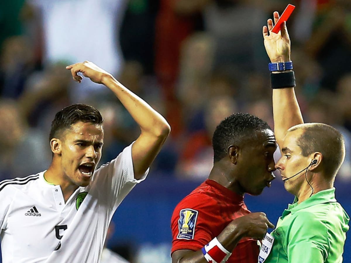 Gold Cup Mexico Beats Panama 2 1 In Controversial Semifinal Sports Illustrated