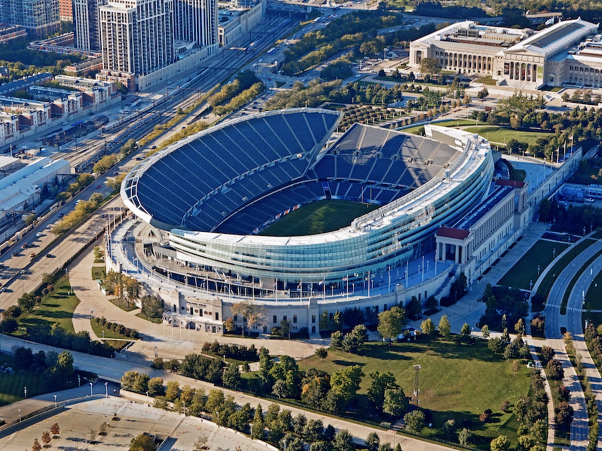 Chicago Bears, Park District Feud Over Soldier Field