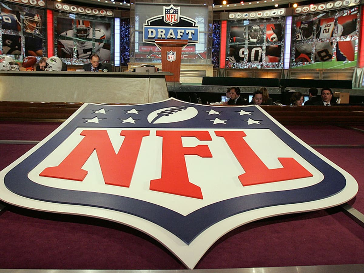 2015 NFL draft could be held in Chicago or Los Angeles; Radio City