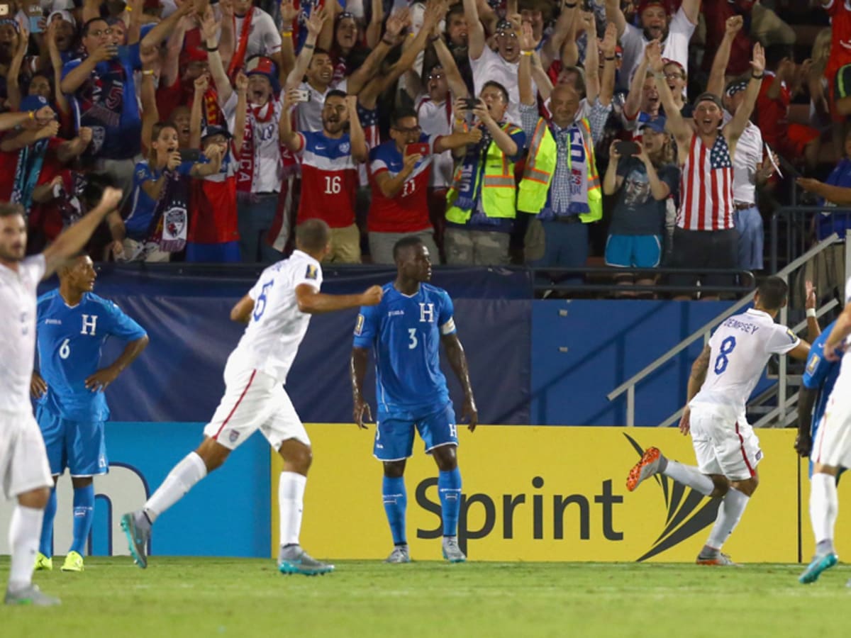 Clint Dempsey says 'something special' was behind Rob Green's gift