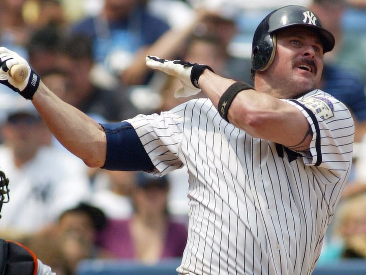 Old MLB Tweets on X: MLB Twitter reacts to Jason Giambi signing with the  Yankees in 2001.  / X