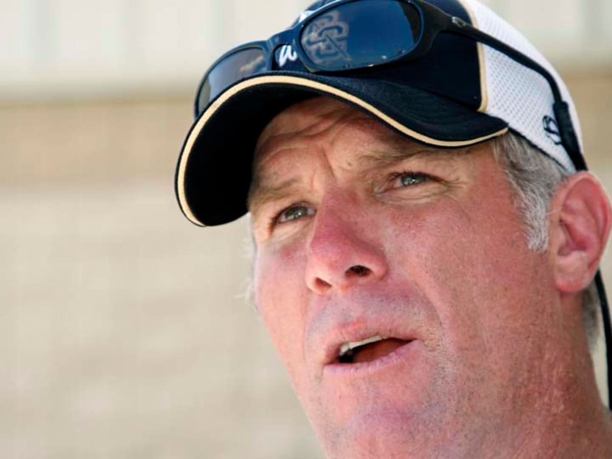 Rick Cleveland: How Brett Favre ended up with No. 4