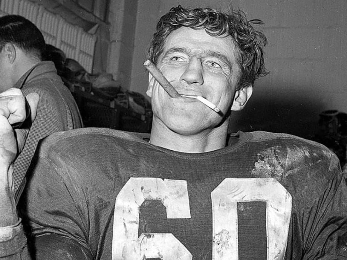 Chuck Bednarik, NFL player and Hall of Famer, dies at 89, NFL