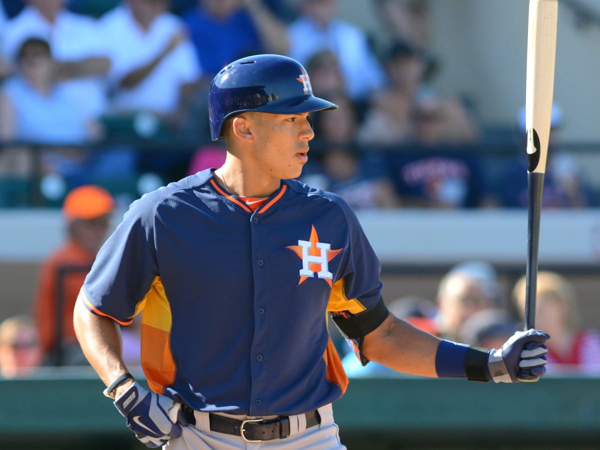 Astros calling up top prospect Carlos Correa