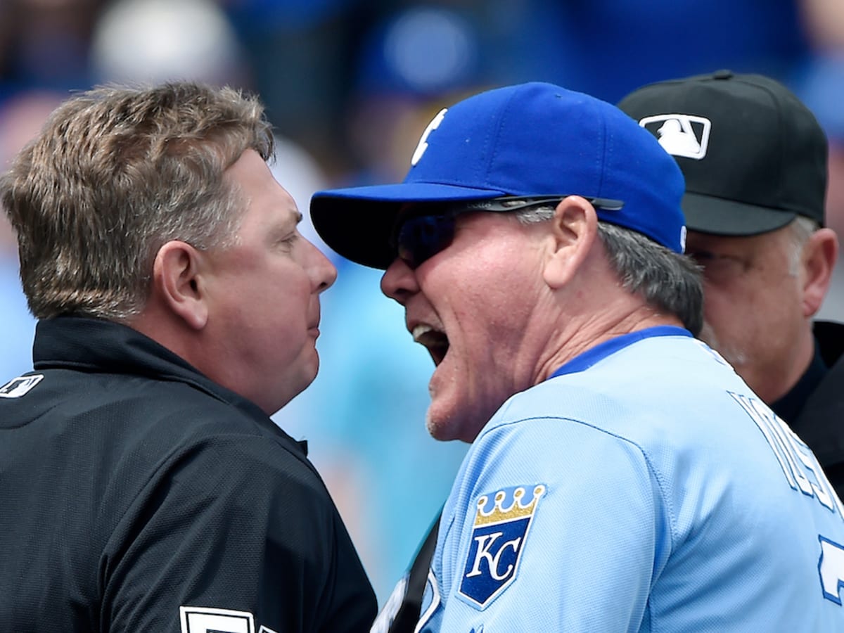 A Knee-Jerk Reaction to the KC Royals' New Uniforms - Sports Illustrated Kansas  City Royals News, Analysis and More