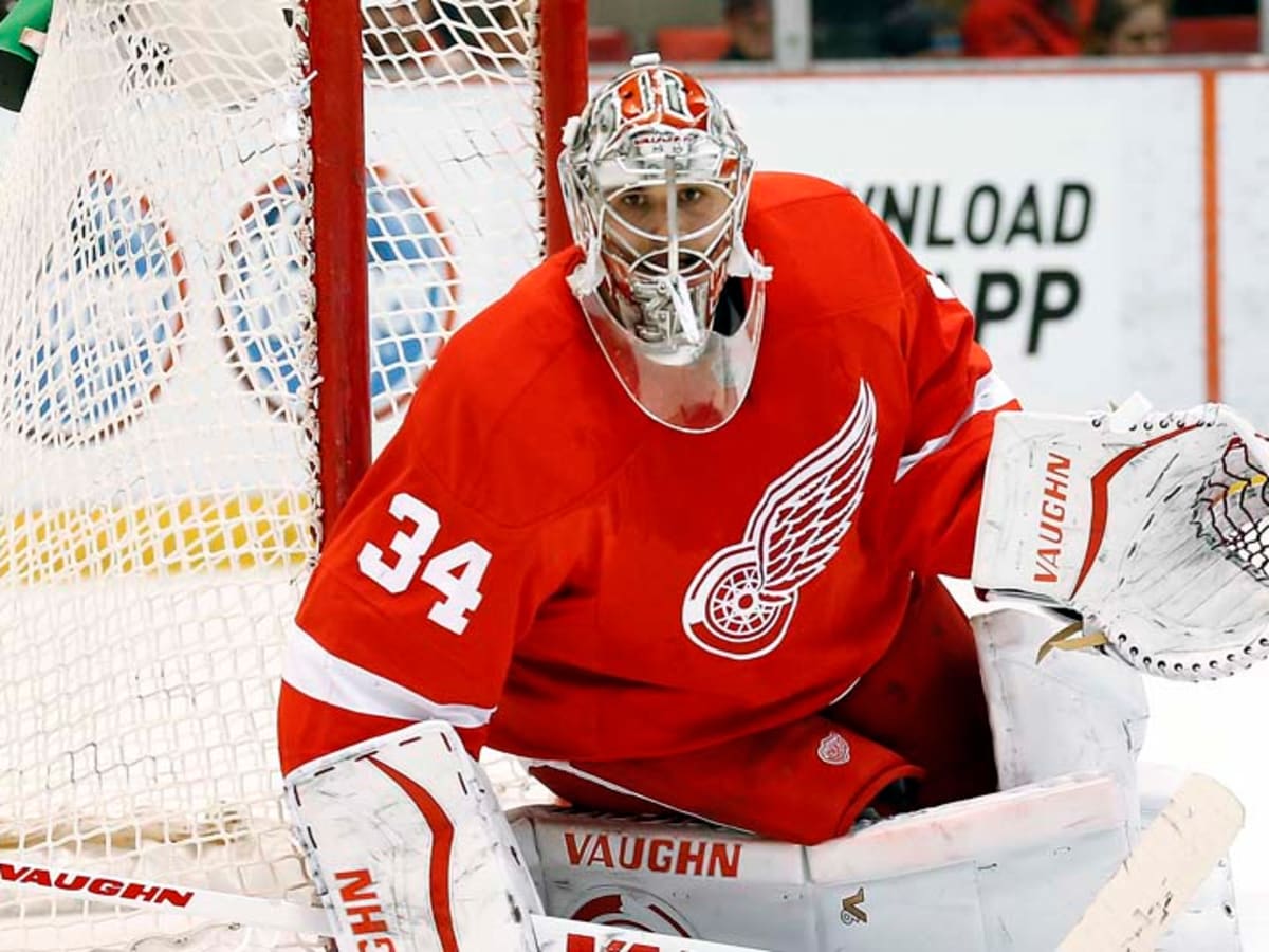 Red Wings to start Petr Mrazek in goal with his cool mask