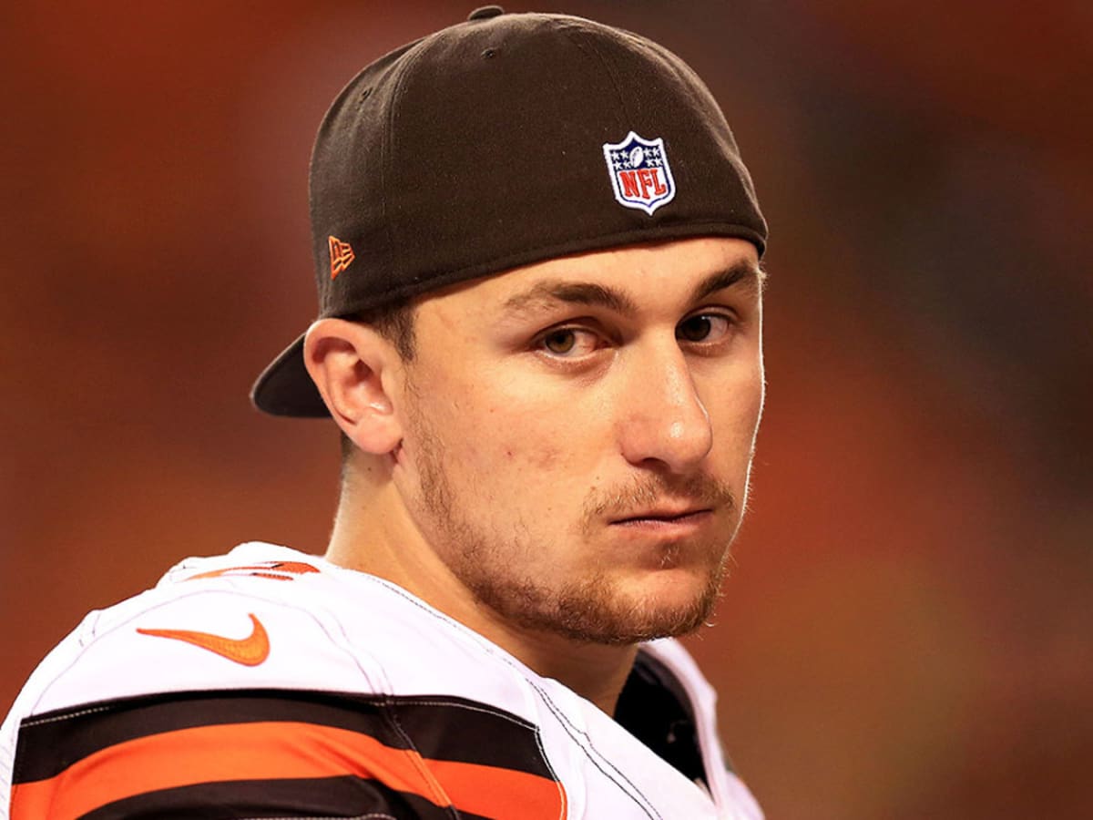 Johnny Manziel opens Browns training camp as No. 2 QB - Sports Illustrated