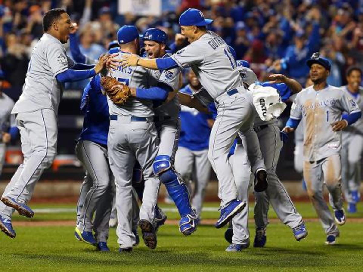 Kansas City Royals win World Series in 12-inning duel 