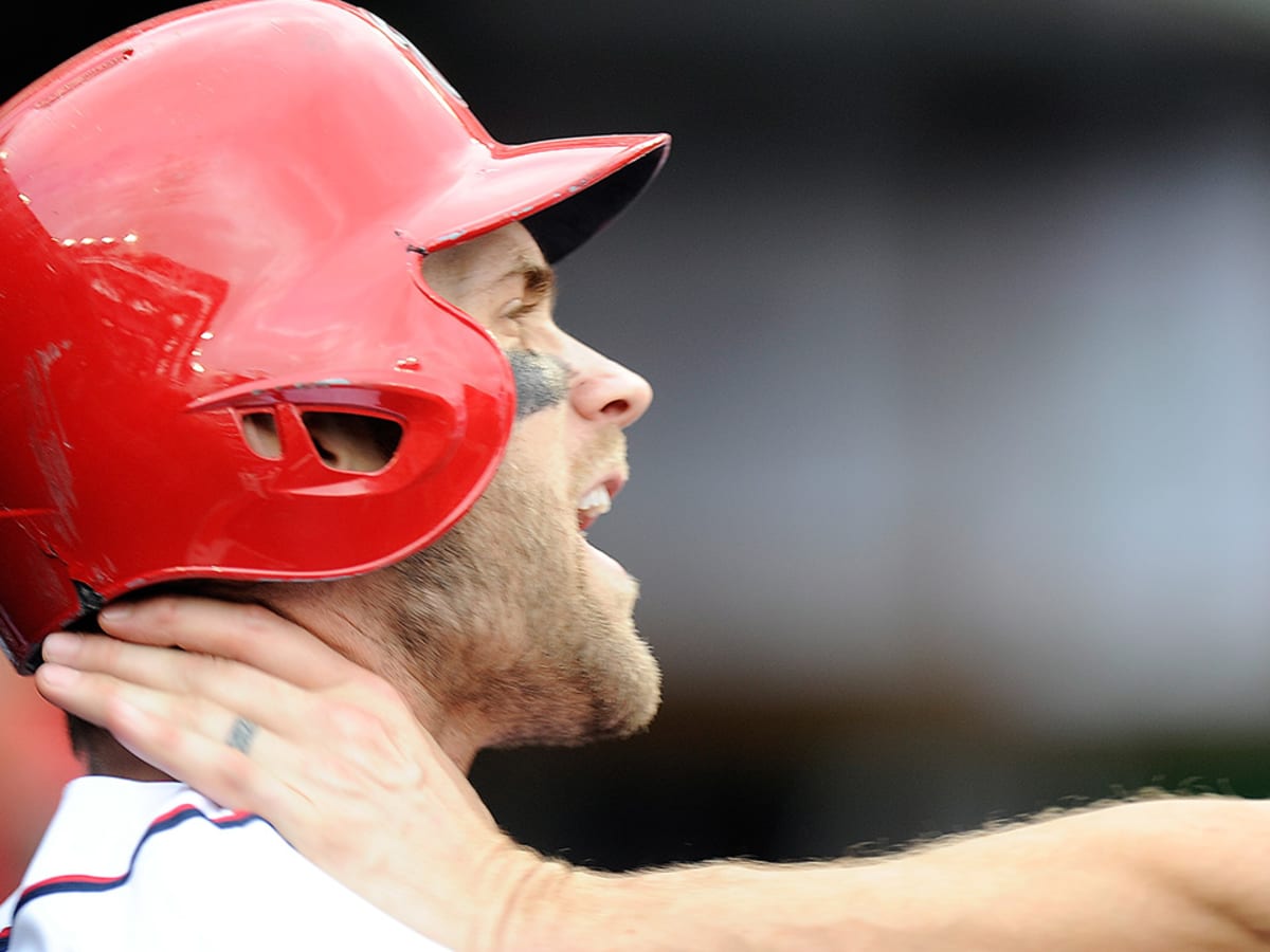 Jonathan Papelbon and Bryce Harper brawl in Nationals dugout – video, Sport