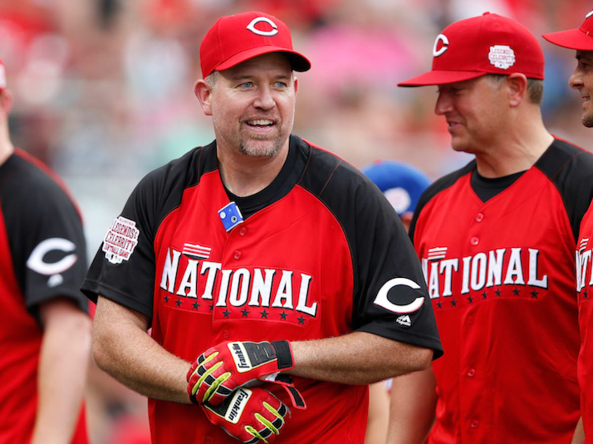 Home Run Derby: Josh Donaldson foul ball caught by Sean Casey