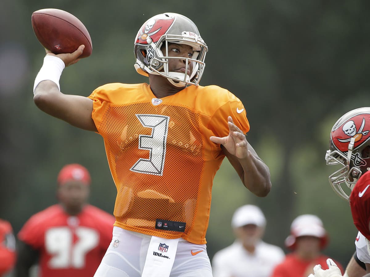 Jameis Winston inconsistent in Bucs minicamp practice