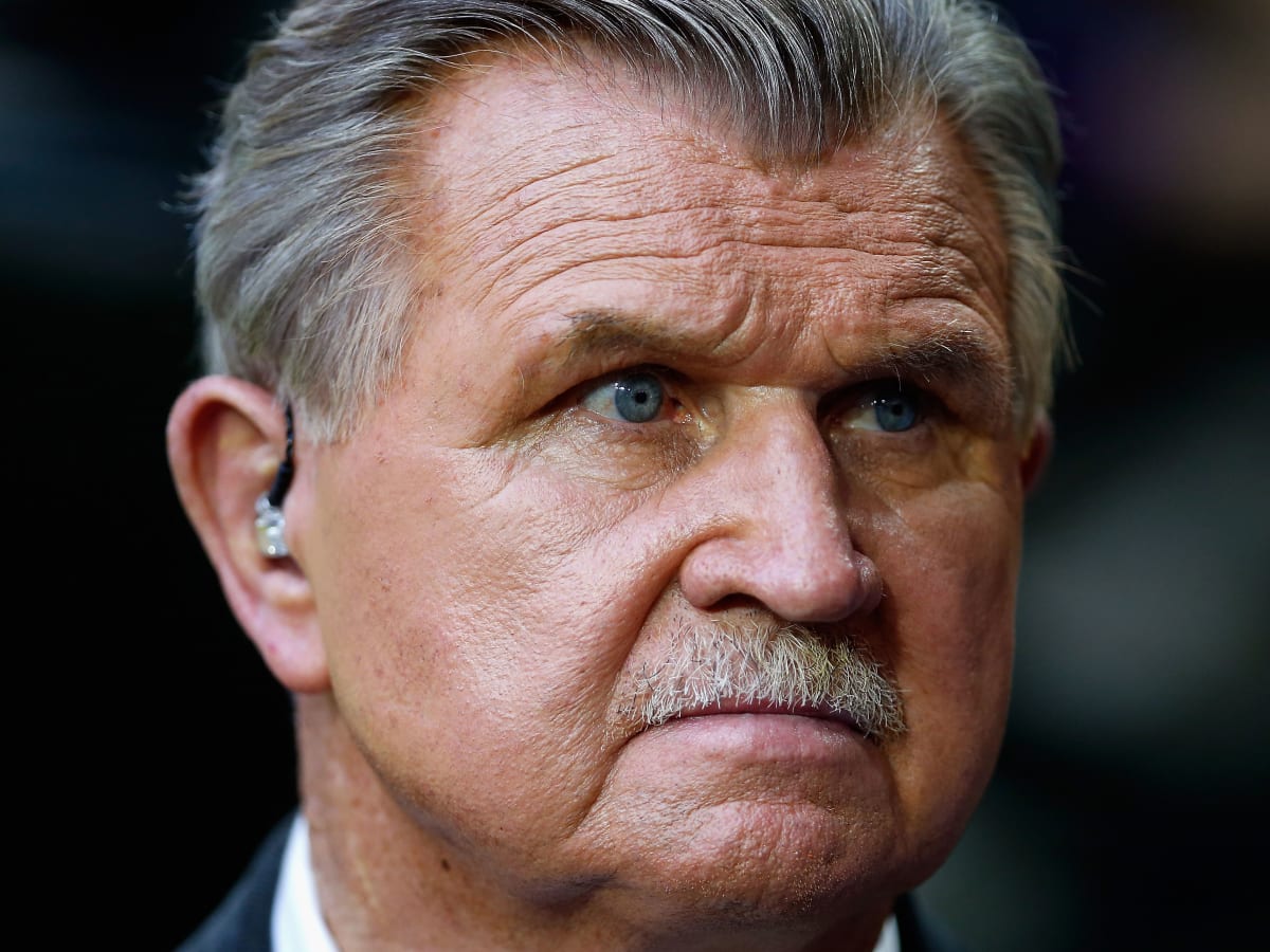 Mike Ditka Former Bears Coach Encourage Kids To Pick Golf Over Football Sports Illustrated