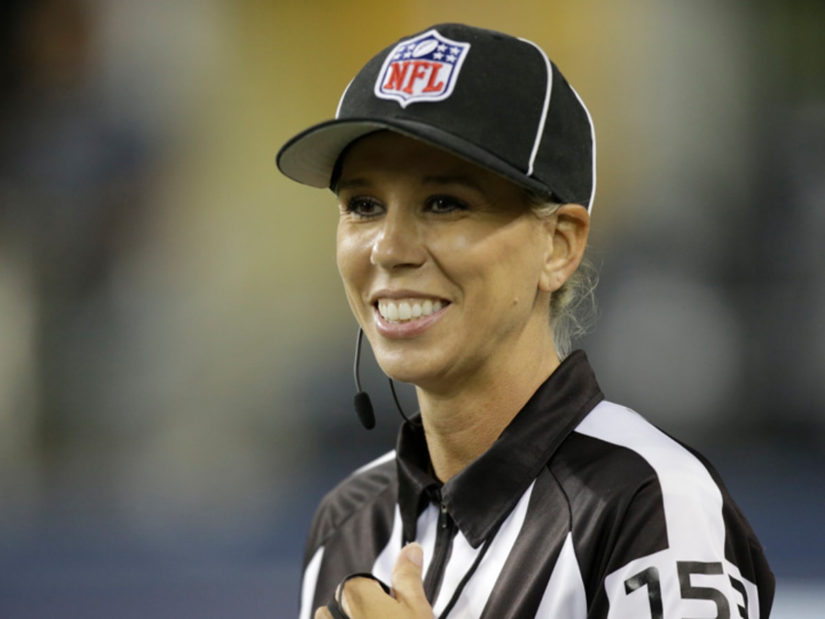 How Sarah Thomas became the NFL's first full-time female referee - The  Washington Post