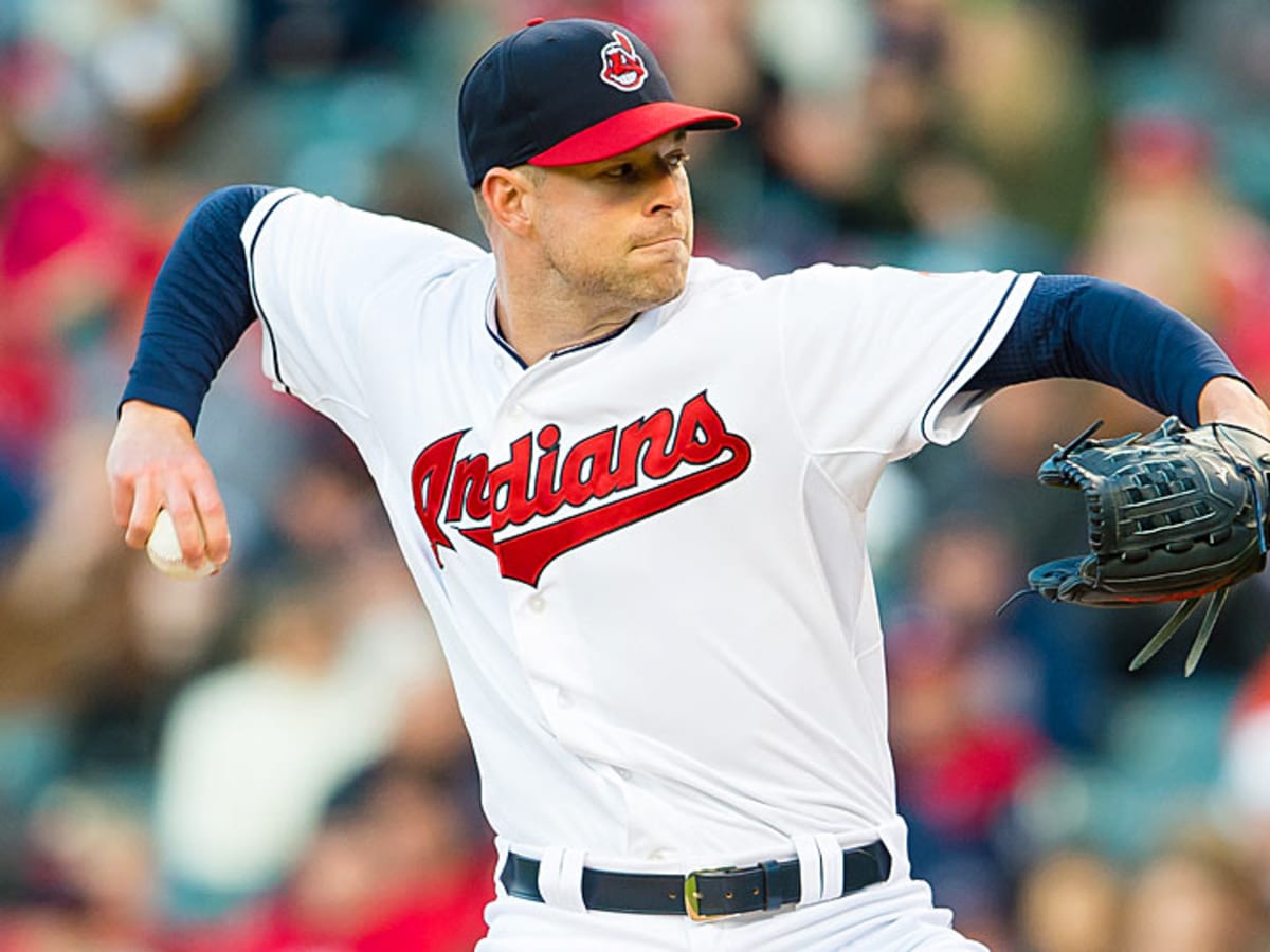 Kluber strikes out 18 as Indians top Cardinals 2-0, Sports