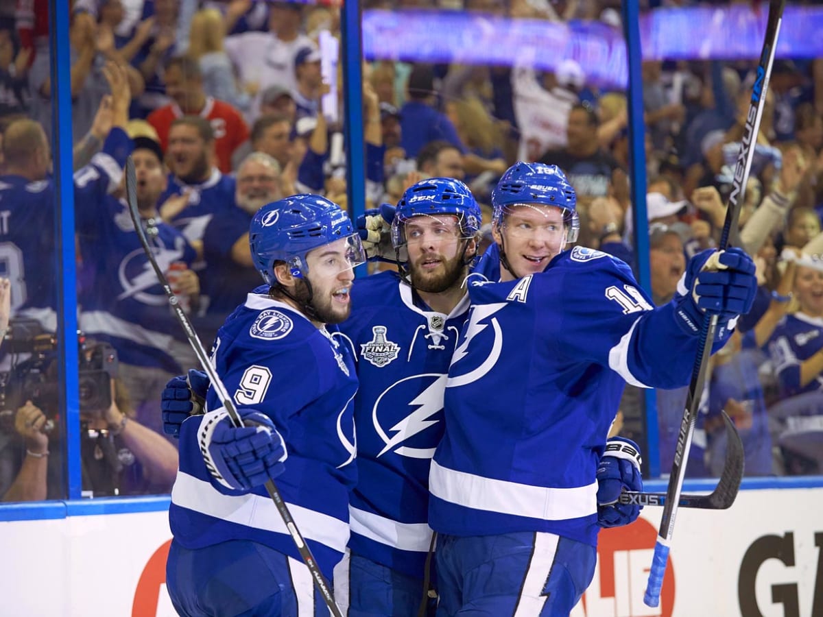 Lightning make NHL history by starting all-Black line in game