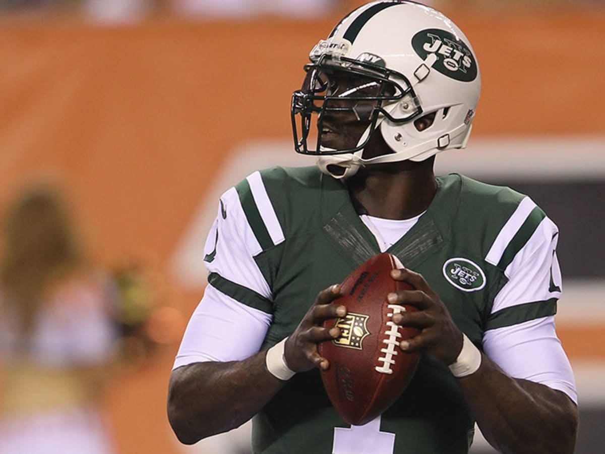 Jets bench Michael Vick in favor of Geno Smith