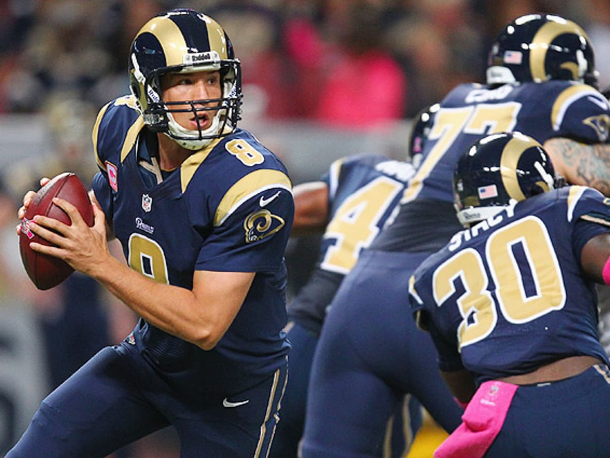 Rams' Sam Bradford tears ACL, out for season