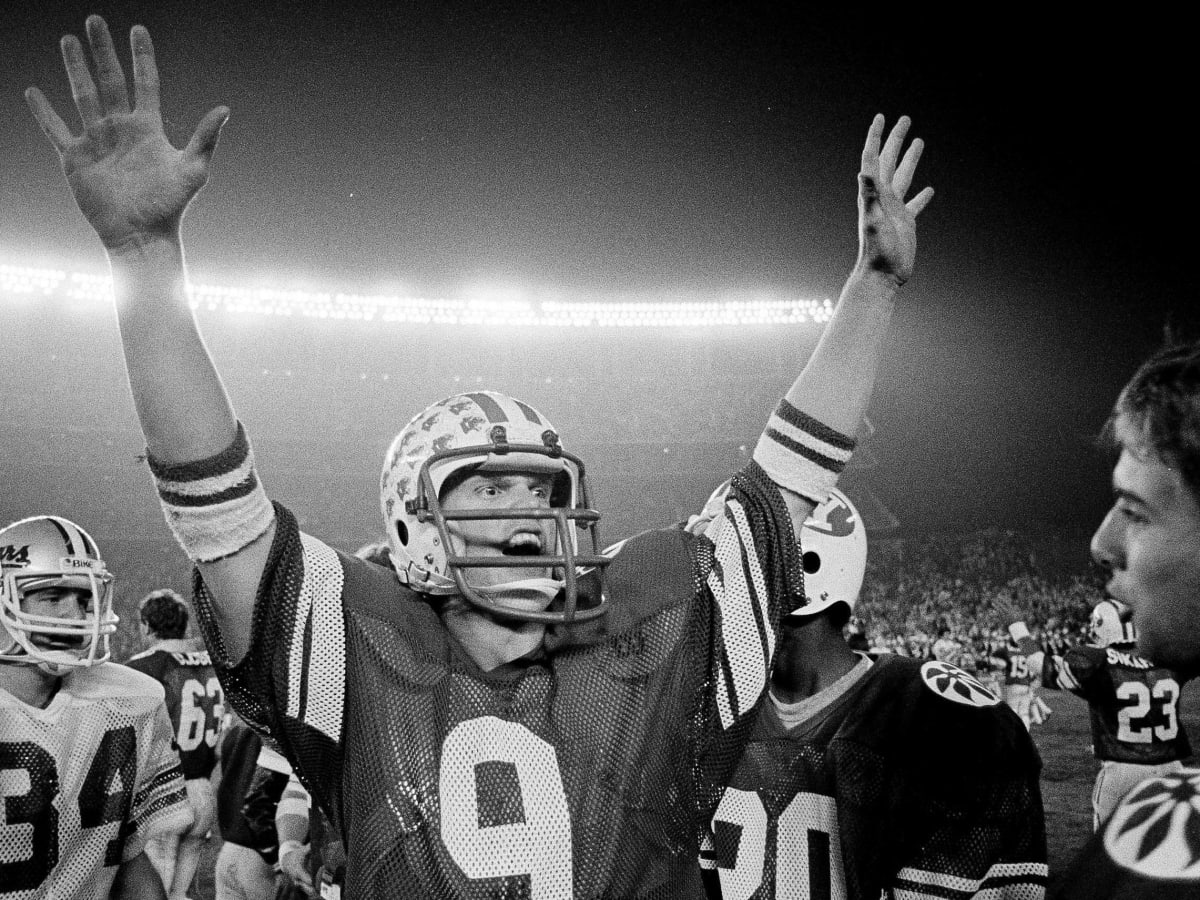 BYU will retire QB Jim McMahon's jersey on Oct. 3, induct him into Hall of  Fame - Sports Illustrated