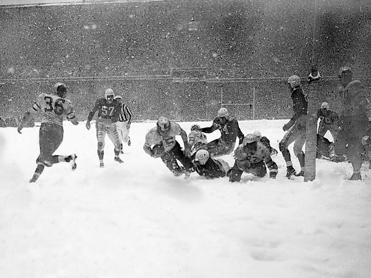 The 10 Most Memorable Snow Games in NFL History - Sports Illustrated