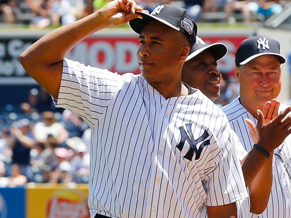 Tino Martinez celebrates Yankees honor