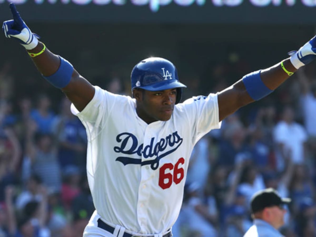 X-ray's negative on Los Angeles Dodgers' Yasiel Puig