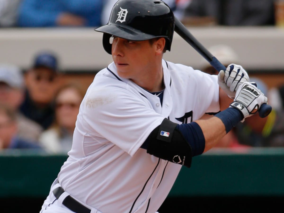 Tigers' OF Andy Dirks expected to miss three months after back