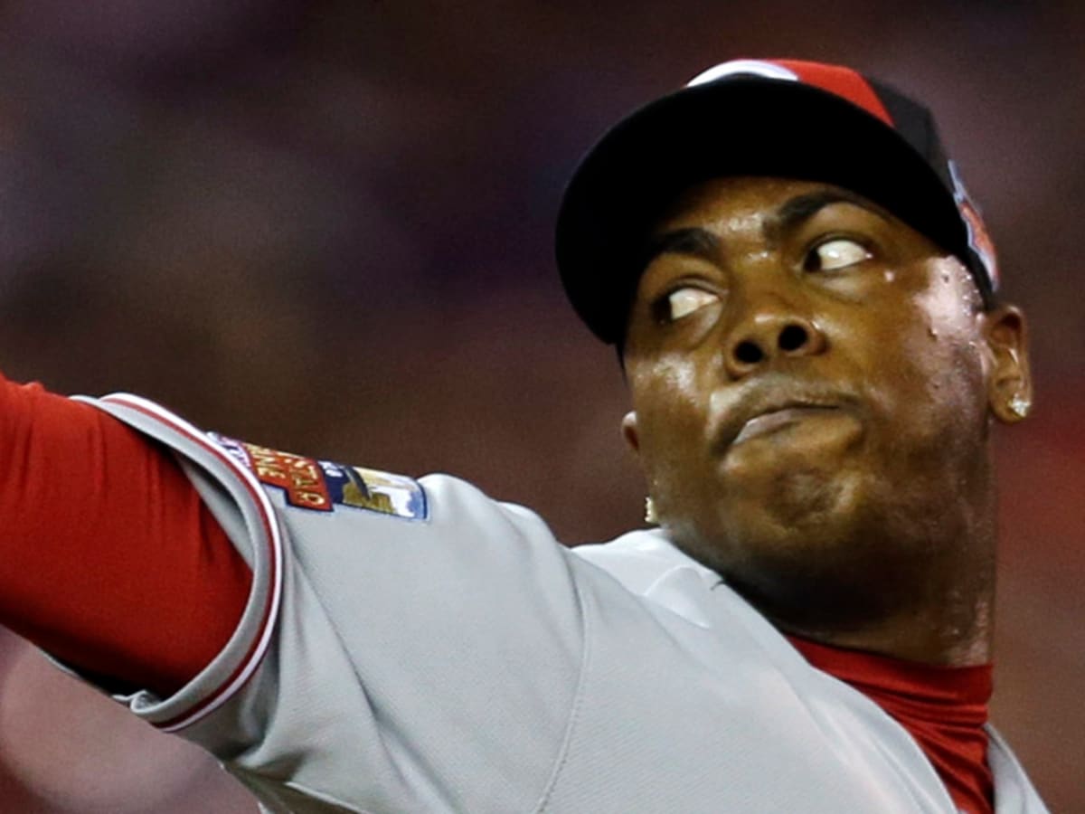 Reds pitcher Aroldis Chapman hit in face with line drive