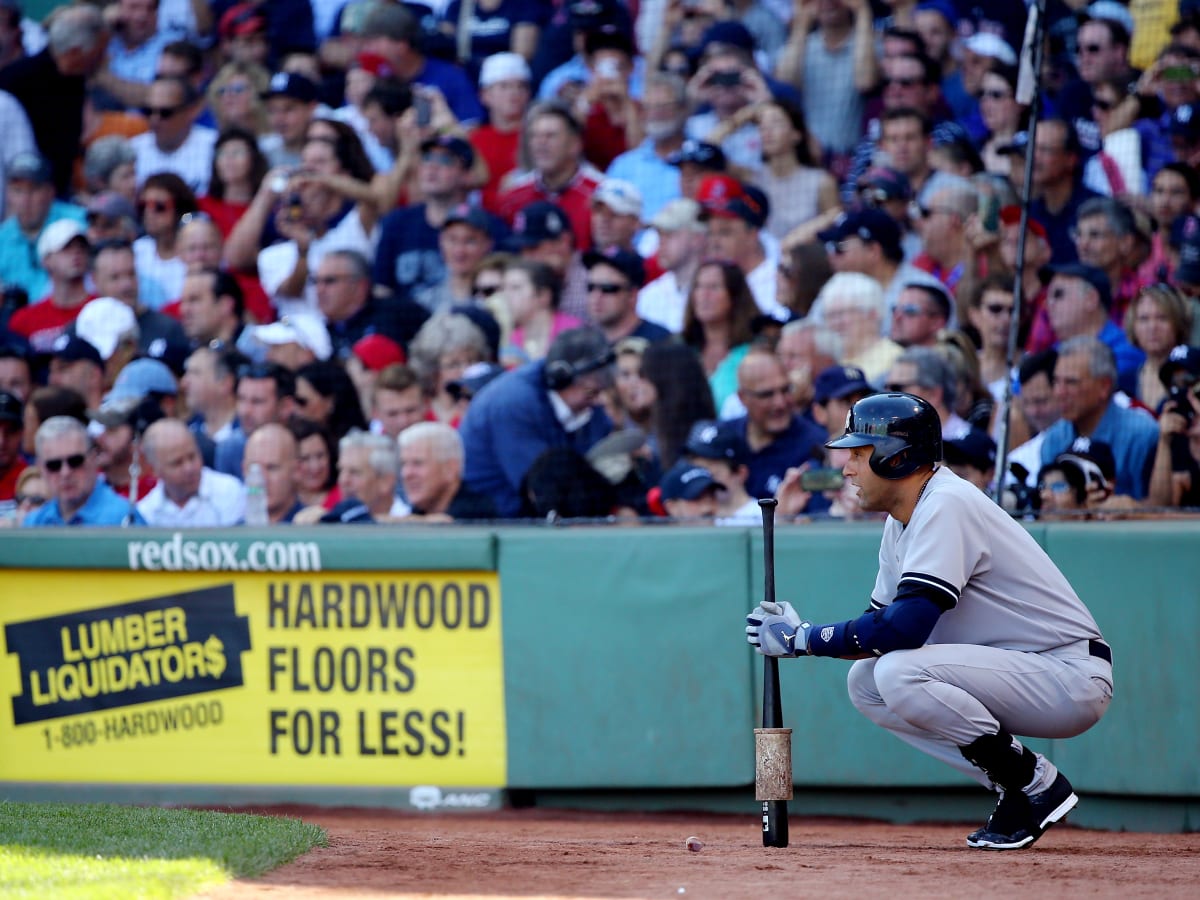 Derek Jeter hits walk-off single in final Yankee Stadium at-bat