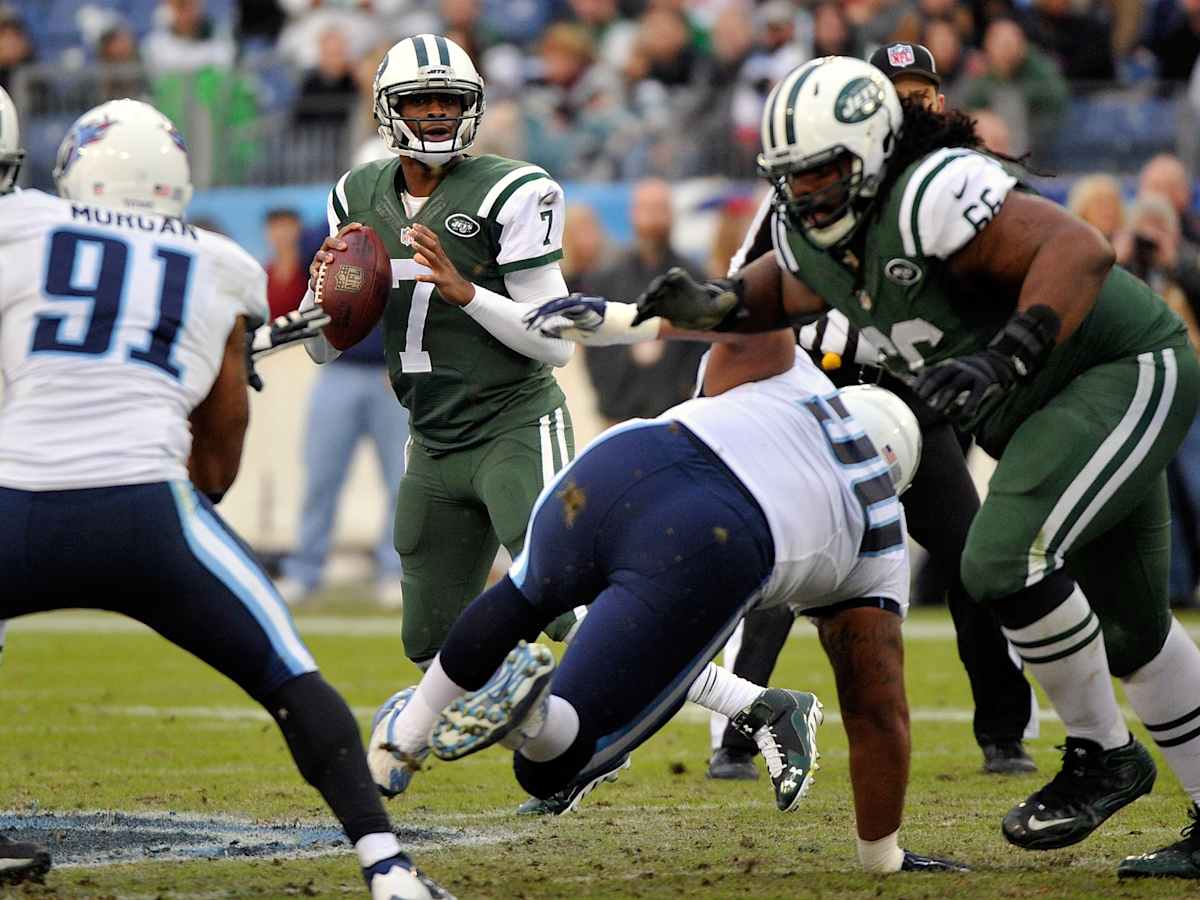 New York Jets, Tennessee Titans brawl in third quarter of game - Sports  Illustrated