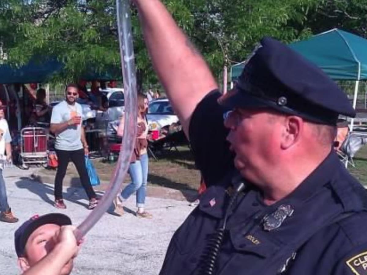 Browns Fan Goes Viral For Throwing Beer To A Boat At Tailgate