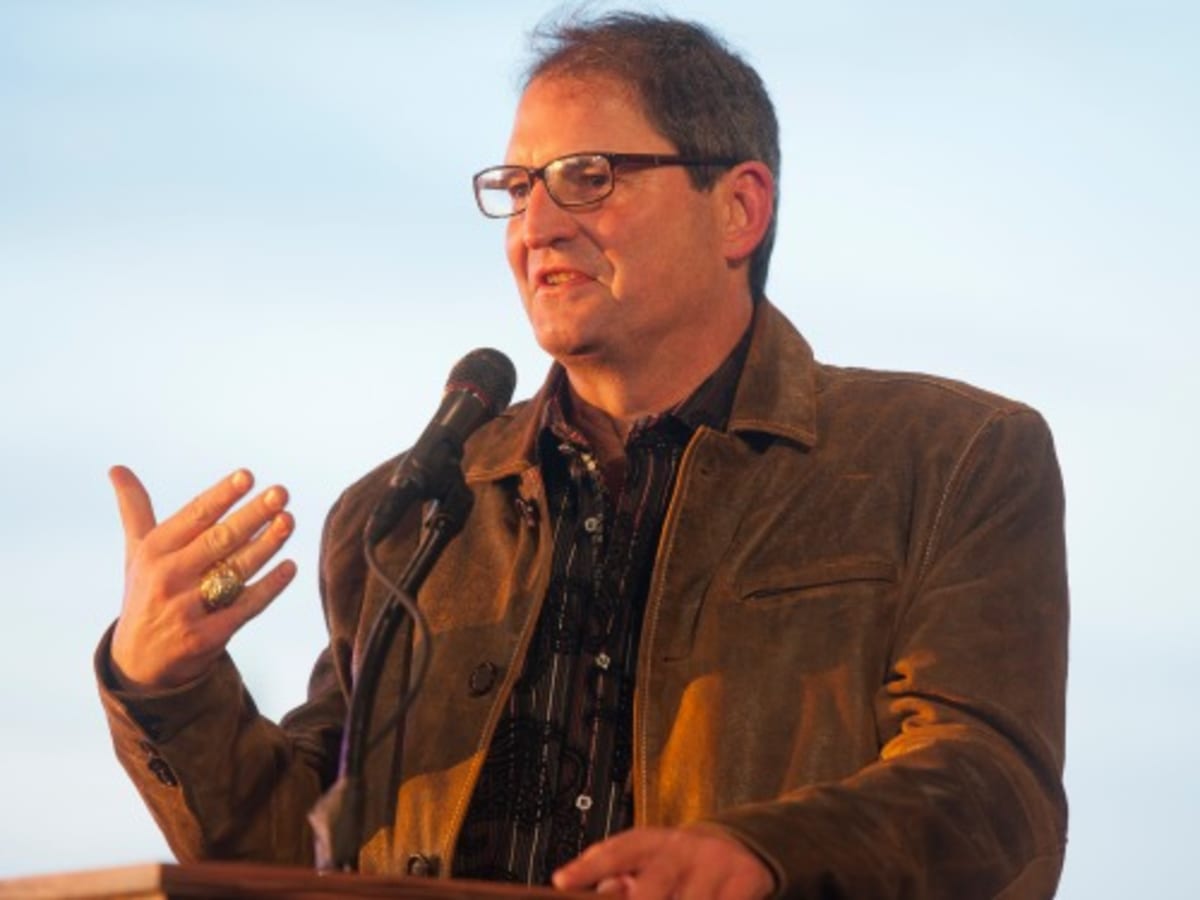 Bernie Kosar, the college sophomore that outsmarted the entire NFL - Bolts  From The Blue