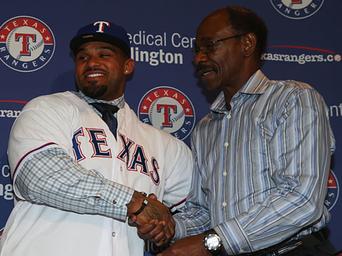 Former White Sox and current Texas Rangers A.J. Pierzynski, Alex Rios still  love Chicago