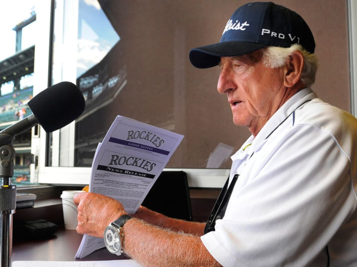 Bob Uecker, Milwaukee Brewers broadcaster, hit in head by ball