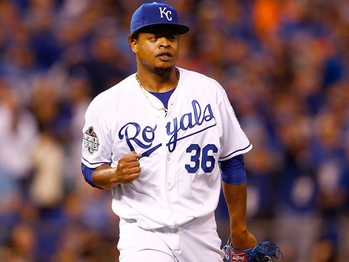 Royals pitcher Edinson Volquez loses father before taking mound