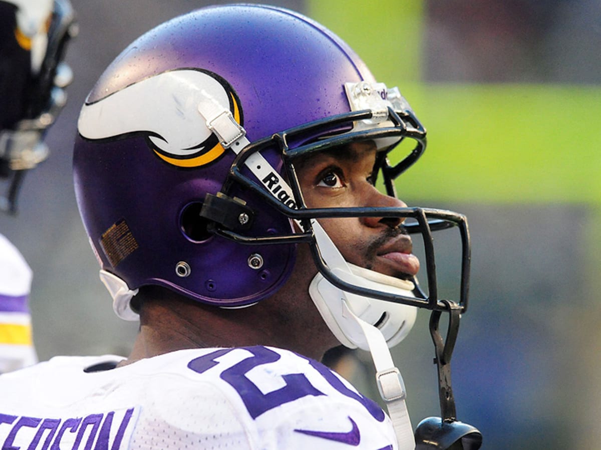 Free Agent Adrian Peterson Linked to NFC Team