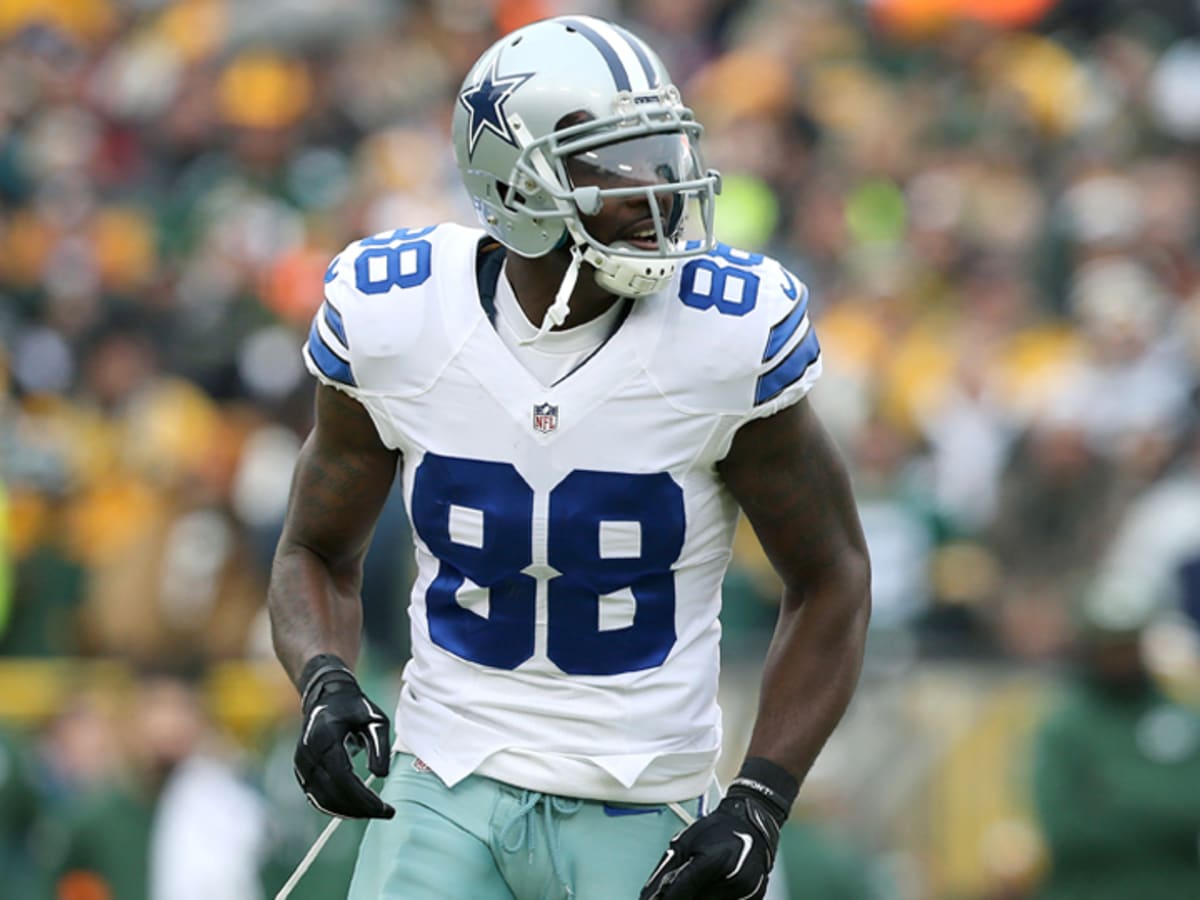 Dez Bryant Cowboys Photo Goes Viral: NFL World Reacts - The Spun: What's  Trending In The Sports World Today