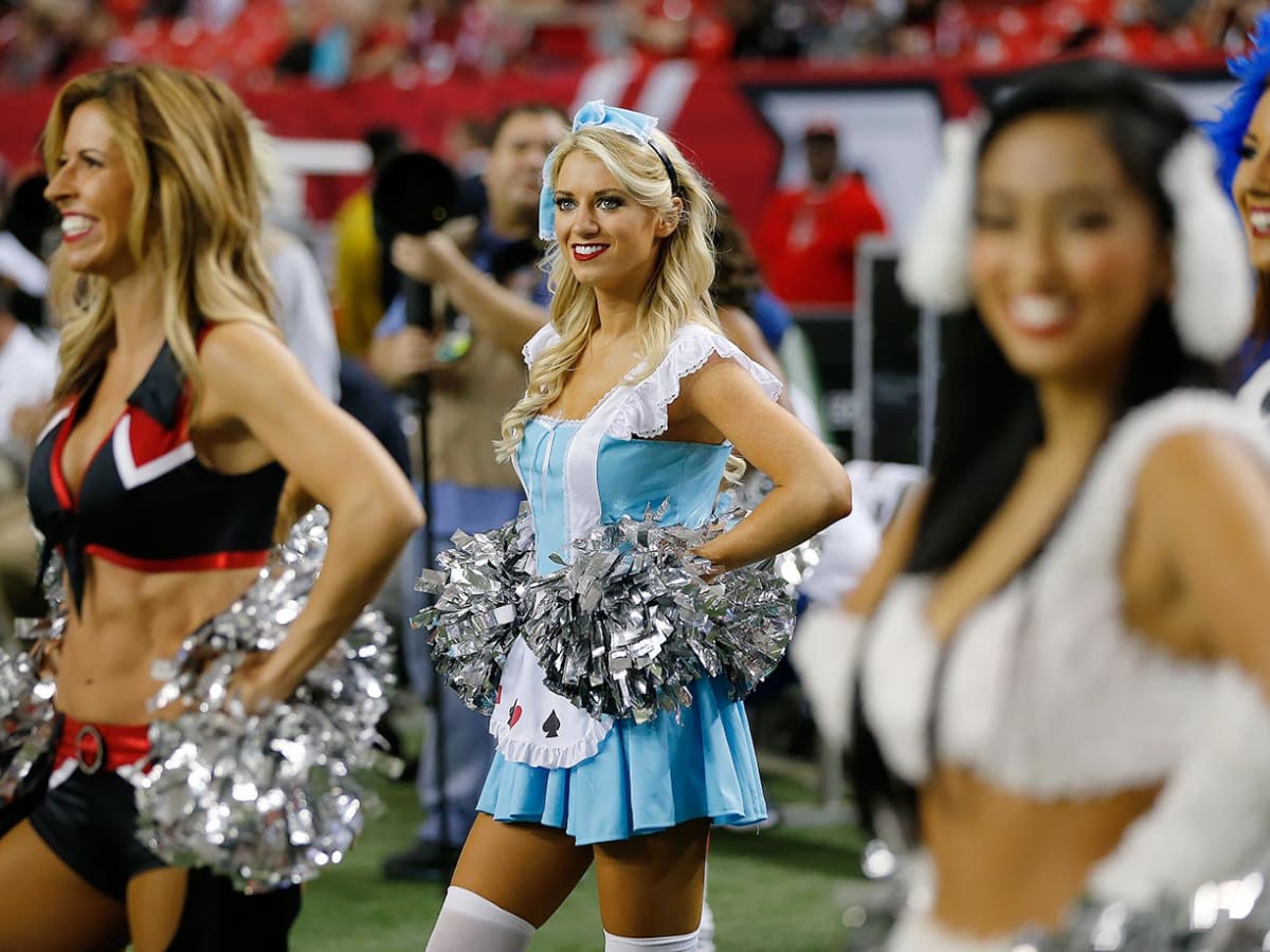 2015 NFL cheerleaders: Week 6